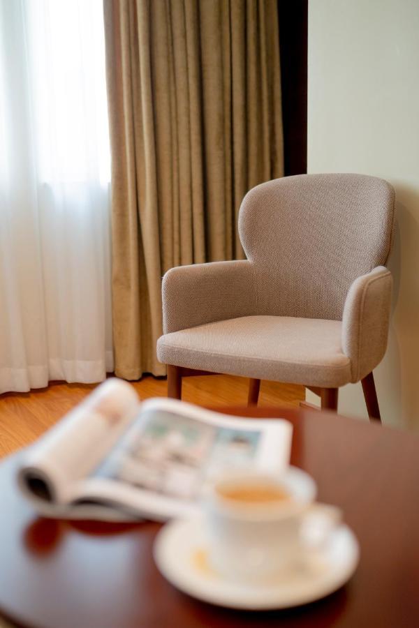 Palast Hotel เฮิร์ท ภายนอก รูปภาพ